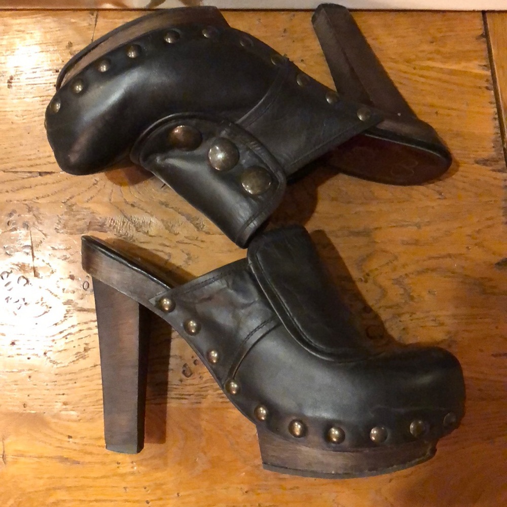 Jessica Simpson Platform Mule/Clog